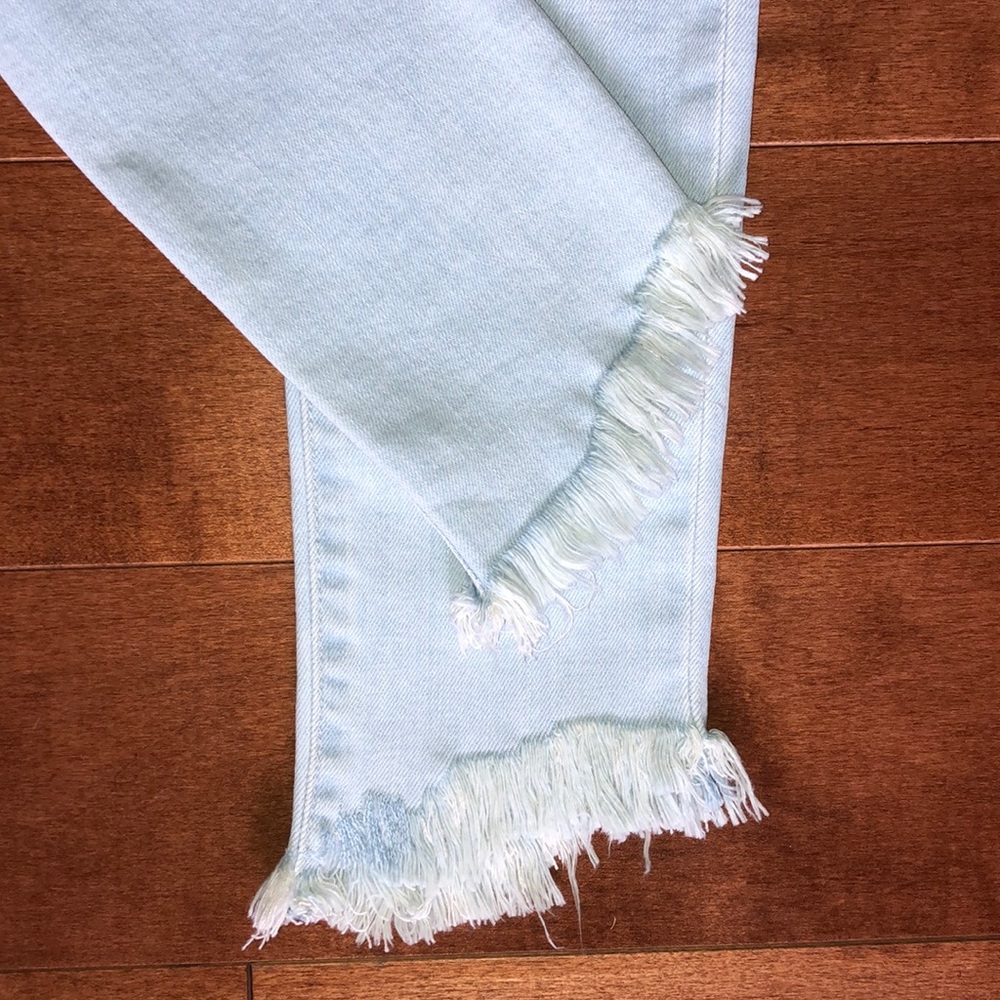 NEW Joe’s The Icon Chewed Hem Mid Rise Skinny Crop - Picture 9 of 10
